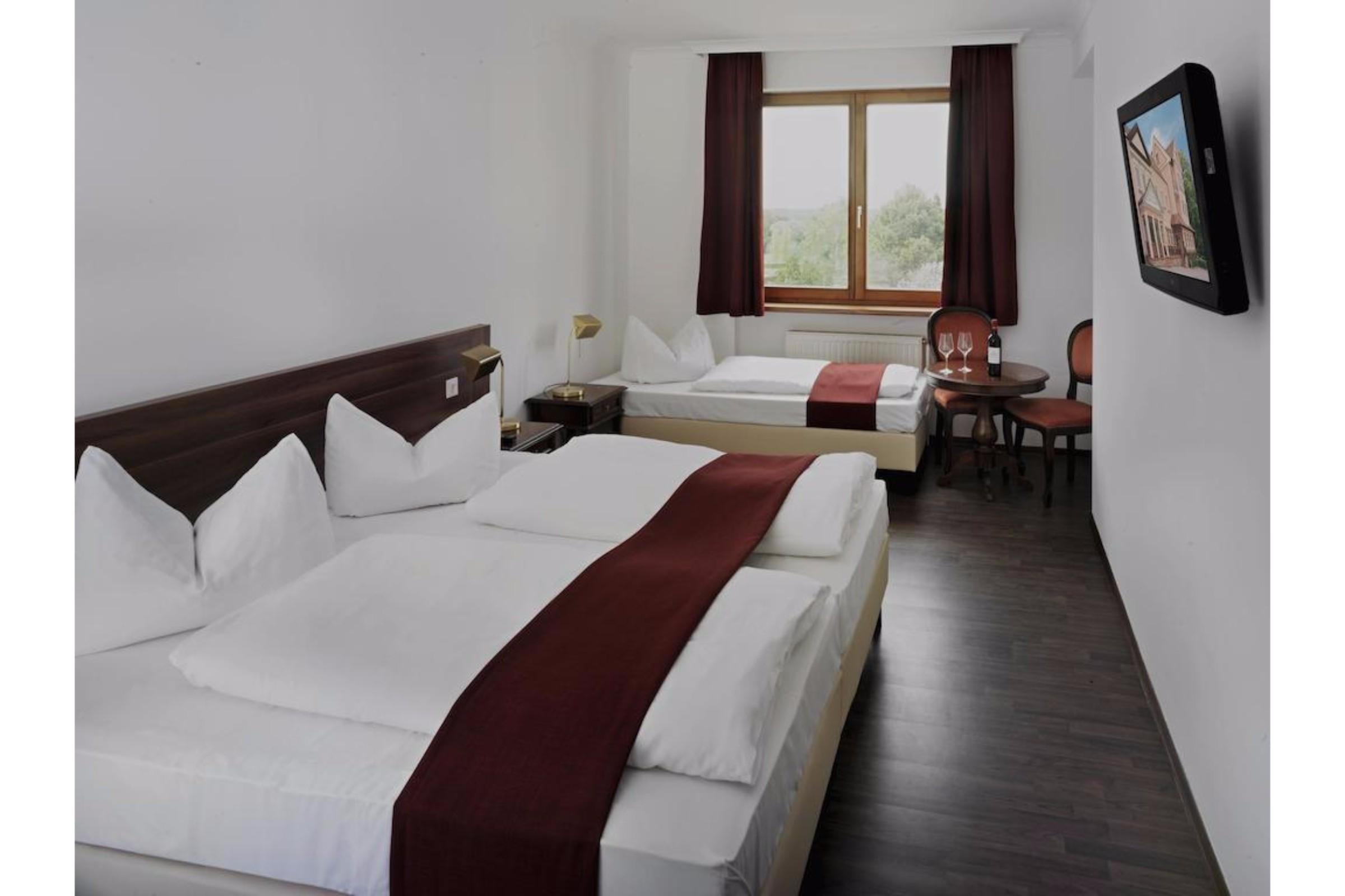 Hotel Marc Aurel Petronell Ngoại thất bức ảnh