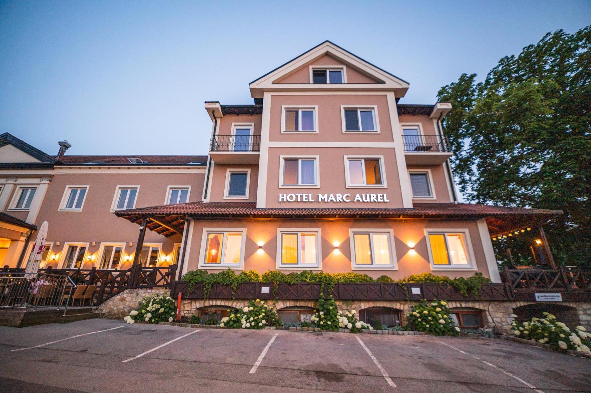 Hotel Marc Aurel Petronell Ngoại thất bức ảnh