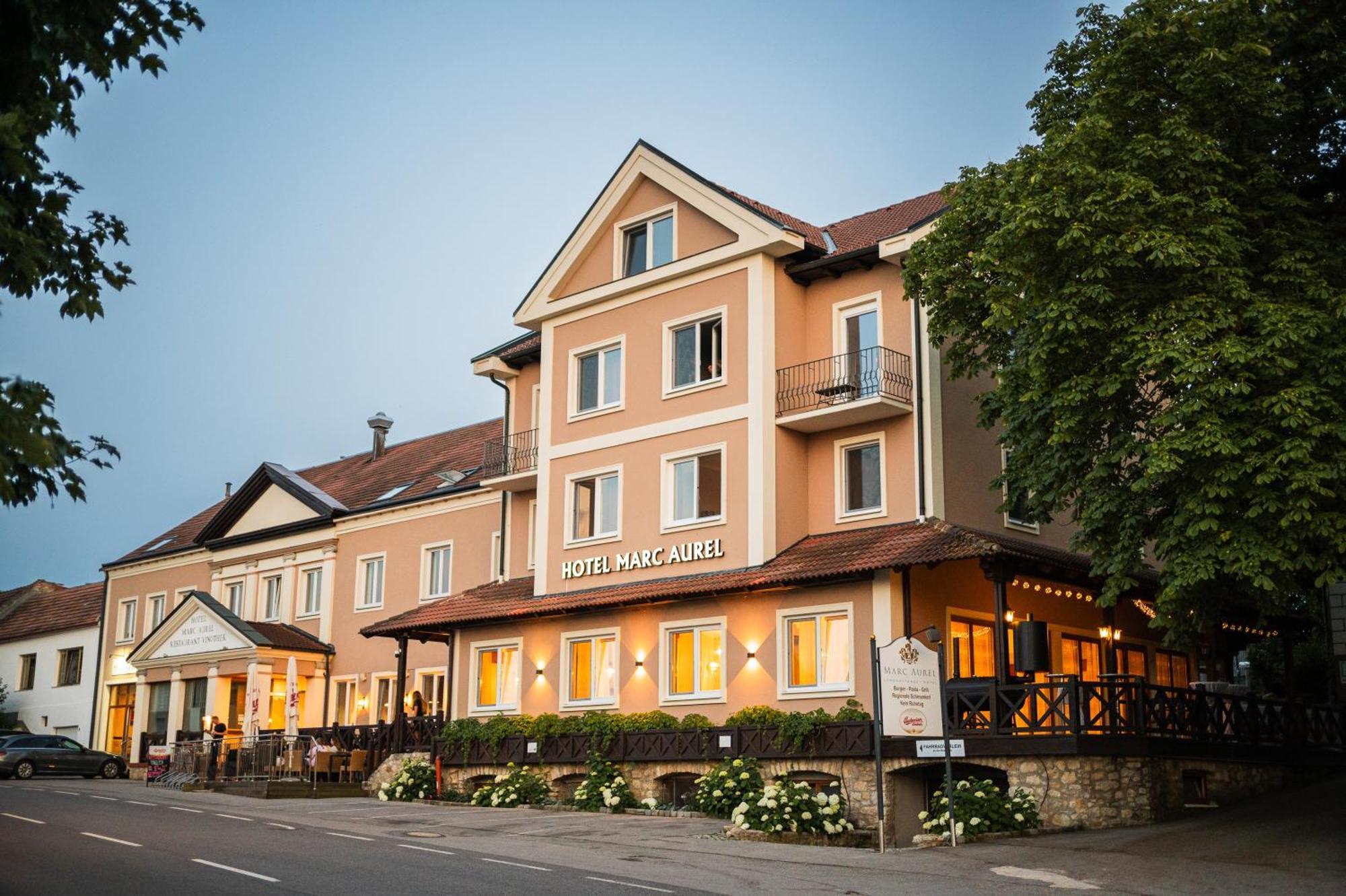 Hotel Marc Aurel Petronell Ngoại thất bức ảnh